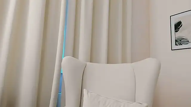 Snapshot of SuzyJamess chatting on December 31, 2024, 5:55 am SuzyJamess online show from December 31, 2024, 5:55 am