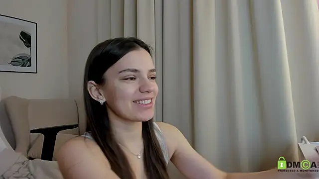 Snapshot of SuzyJamess chatting on February 1, 2025, 2:05 am SuzyJamess online show from February 1, 2025, 2:05 am