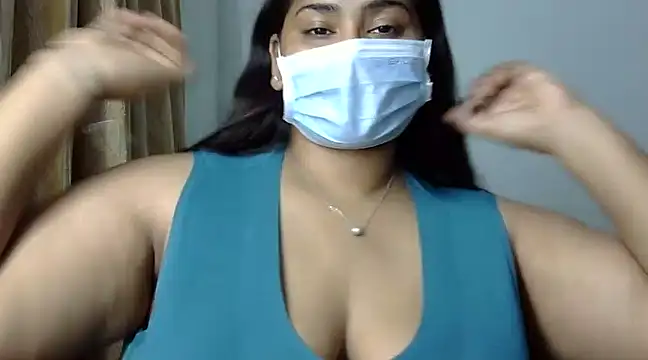 Snapshot of cutelady65 chatting on December 4, 2024, 2:20 pm cutelady65 online show from December 4, 2024, 2:20 pm