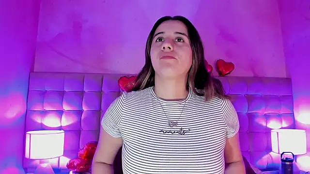 Snapshot of LanaHerondale chatting on February 17, 2025, 11:44 am LanaHerondale online show from February 17, 2025, 11:44 am