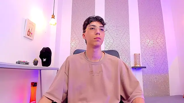 Nikolay Gregori online show from January 7, 2026, 4:28 am