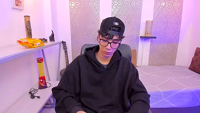 Nikolay Gregori online show from October 21, 2025, 4:56 am