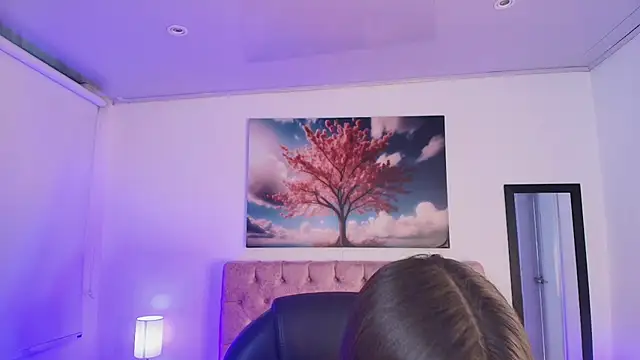 Snapshot of Julianaa_Castro_ chatting on February 18, 2026, 11:28 am Julianaa Castro online show from February 18, 2026, 11:28 am