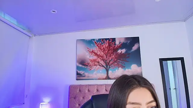 Snapshot of Julianaa_Castro_ chatting on March 19, 2026, 11:43 am Julianaa Castro online show from March 19, 2026, 11:43 am