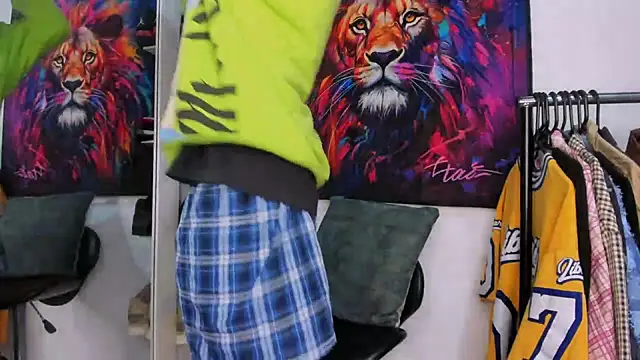 Snapshot of Pantera_black_21 chatting on December 18, 2025, 10:19 am Pantera black 21 online show from December 18, 2025, 10:19 am