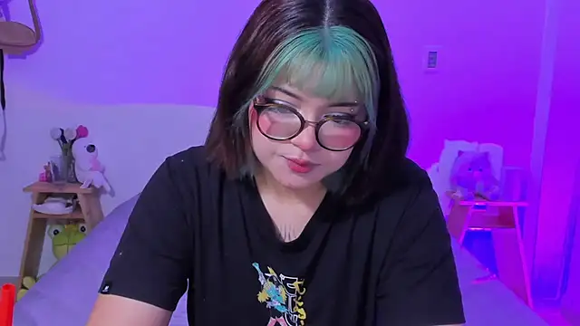 Snapshot of Gaby_Danna chatting on March 19, 2025, 12:12 pm Gaby Danna online show from March 19, 2025, 12:12 pm