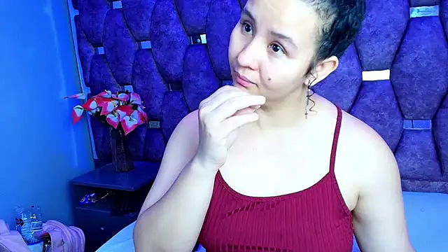 Snapshot of AlaSmith chatting on June 7, 2026, 2:39 am AlaSmith online show from June 7, 2026, 2:39 am