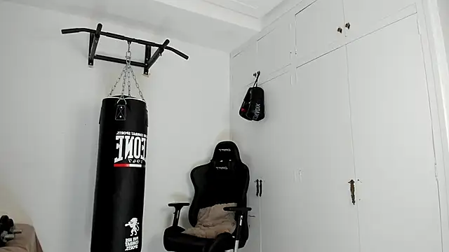 Snapshot of dan01_ chatting on October 5, 2025, 7:26 pm dan01  online show from October 5, 2025, 7:26 pm