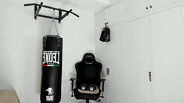 Snapshot of dan01_ chatting on October 27, 2025, 2:07 pm dan01  online show from October 27, 2025, 2:07 pm