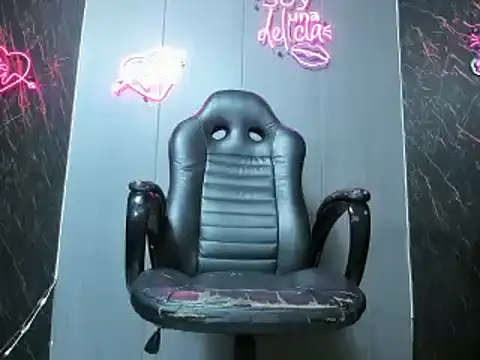 Snapshot of china_black_ chatting on January 17, 2025, 3:00 pm china black online show from January 17, 2025, 3:00 pm