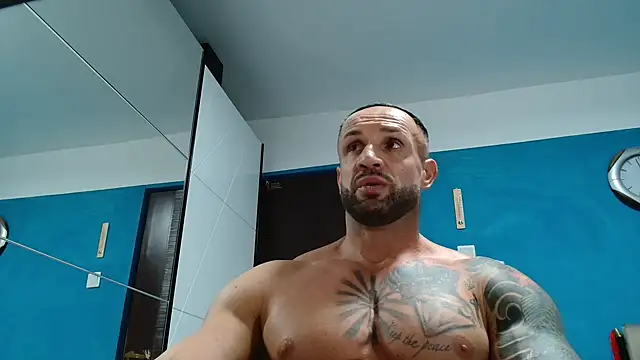 Snapshot of Magnificmuscles89 chatting on October 12, 2025, 3:02 pm Magnificmuscles89 online show from October 12, 2025, 3:02 pm