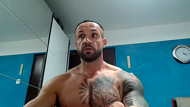 Snapshot of Magnificmuscles89 chatting on September 30, 2025, 1:17 pm Magnificmuscles89 online show from September 30, 2025, 1:17 pm