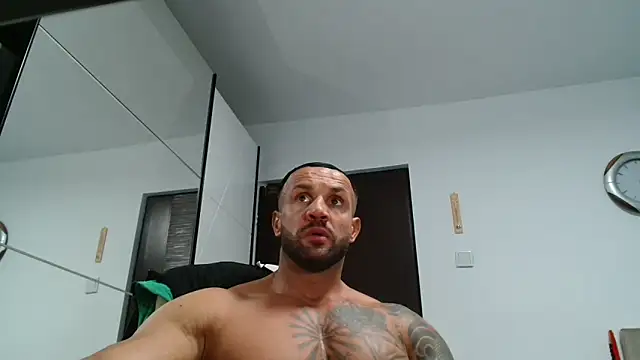 Snapshot of Magnificmuscles89 chatting on March 24, 2026, 10:21 pm Magnificmuscles89 online show from March 24, 2026, 10:21 pm