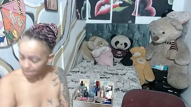 Snapshot of manzanahot9 chatting on June 11, 2026, 6:49 pm manzanahot9 online show from June 11, 2026, 6:49 pm