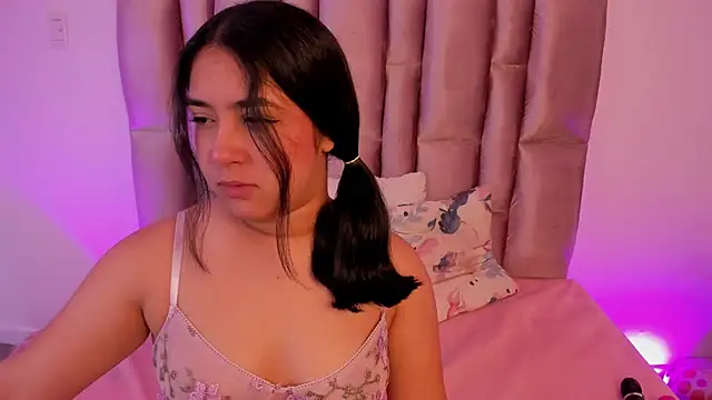 NikyBrookss online show from April 13, 2026, 11:36 am