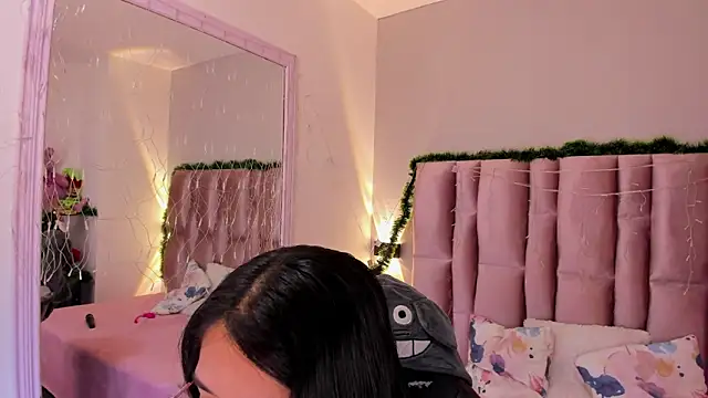 NikyBrookss online show from December 14, 2025, 12:33 pm