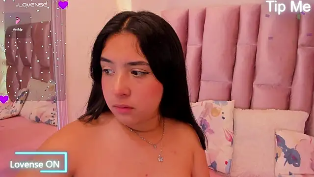 NikyBrookss online show from February 25, 2026, 1:22 pm