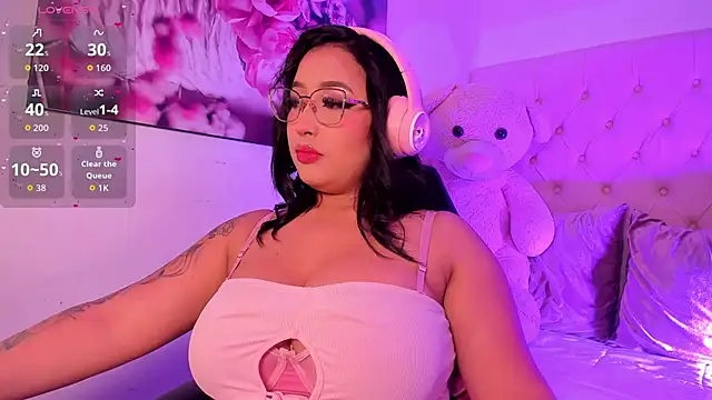 kitty roouse online show from May 14, 2026, 5:59 am