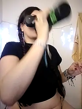 kristal ktl online show from November 27, 2025, 1:17 am