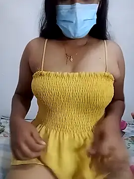 SLZAARA online show from September 30, 2025, 8:04 pm