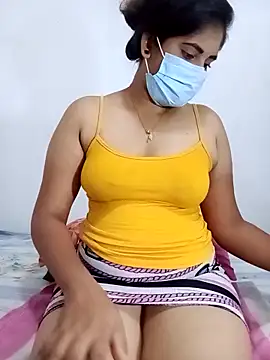 SLZAARA online show from October 3, 2025, 8:21 pm