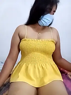 SLZAARA online show from September 27, 2025, 8:37 pm