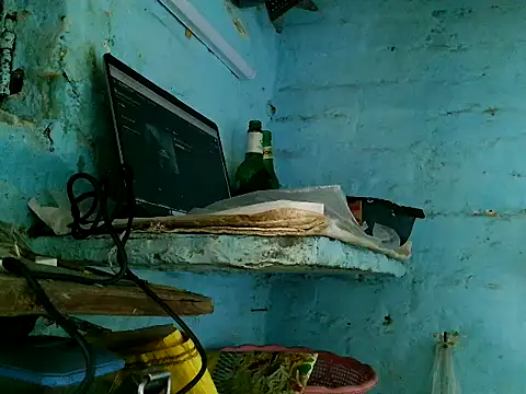 Snapshot of sexyshivamhot chatting on September 18, 2025, 8:17 am sexyshivamhot online show from September 18, 2025, 8:17 am