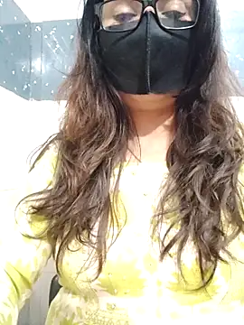 Snapshot of Aishwaryaa_69 chatting on February 1, 2026, 8:23 am Aishwaryaa 69 online show from February 1, 2026, 8:23 am