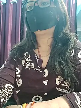 Snapshot of Aishwaryaa_69 chatting on December 18, 2025, 1:00 am Aishwaryaa 69 online show from December 18, 2025, 1:00 am