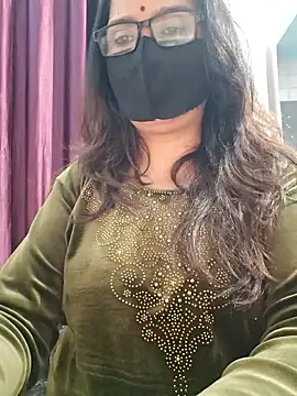 Snapshot of Aishwaryaa_69 chatting on January 9, 2026, 9:38 am Aishwaryaa 69 online show from January 9, 2026, 9:38 am