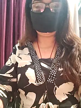 Snapshot of Aishwaryaa_69 chatting on February 21, 2026, 4:42 pm Aishwaryaa 69 online show from February 21, 2026, 4:42 pm