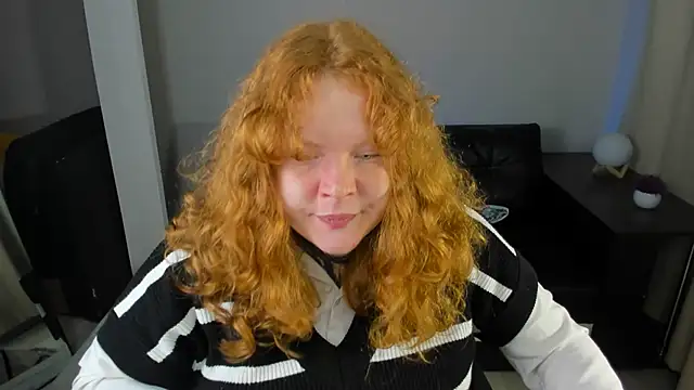 Snapshot of Cassie_xKiss chatting on June 19, 2026, 8:14 pm Cassie xKiss online show from June 19, 2026, 8:14 pm