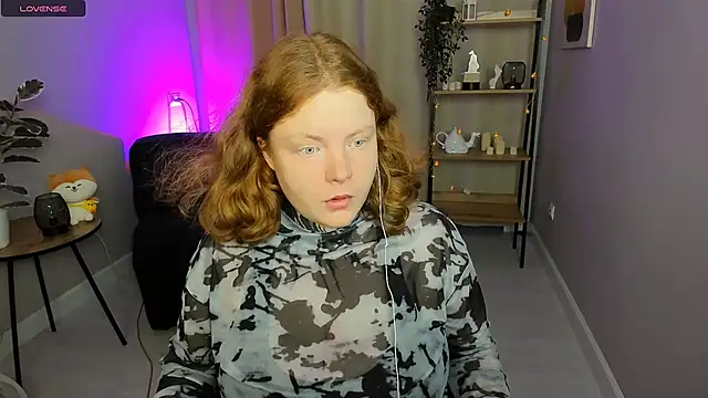 Cassie xKiss online show from November 11, 2025, 8:47 pm