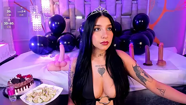 Leiaa  online show from November 13, 2025, 5:00 am