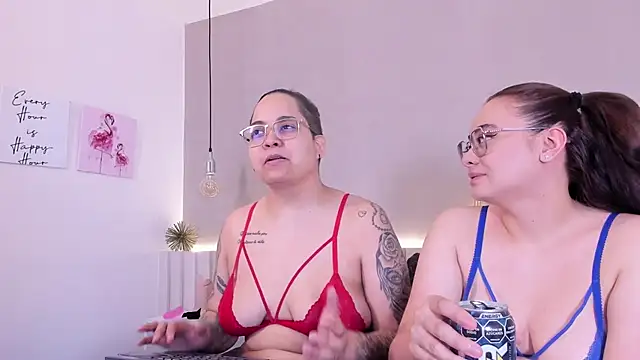 Snapshot of naughtylesbians__ chatting on October 14, 2025, 3:07 am naughtylesbians online show from October 14, 2025, 3:07 am