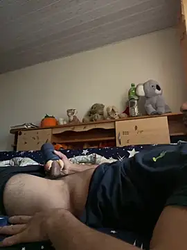 Snapshot of emea4 chatting on March 29, 2026, 9:22 am emea4 online show from March 29, 2026, 9:22 am