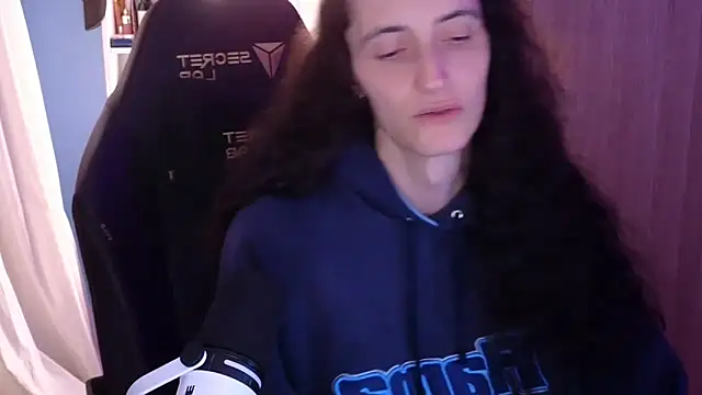 Snapshot of MemiKouki chatting on February 24, 2026, 6:20 pm MemiKouki online show from February 24, 2026, 6:20 pm