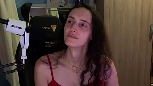 Snapshot of MemiKouki chatting on February 17, 2026, 5:10 pm MemiKouki online show from February 17, 2026, 5:10 pm