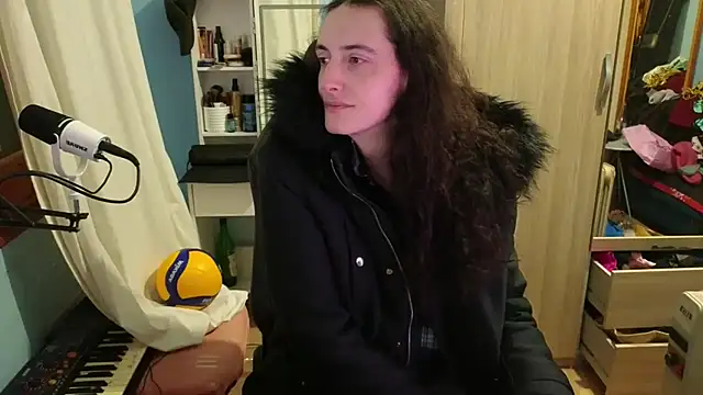 Snapshot of MemiKouki chatting on January 10, 2026, 6:25 pm MemiKouki online show from January 10, 2026, 6:25 pm