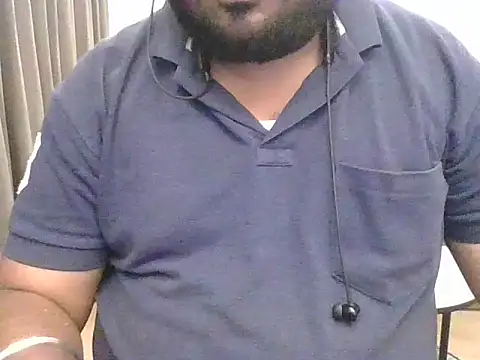 Hunk-Hand6 online show from September 28, 2025, 9:49 am