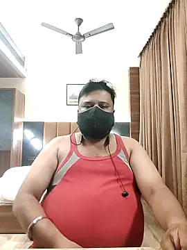 Hunk-Hand6 online show from September 23, 2025, 8:27 pm