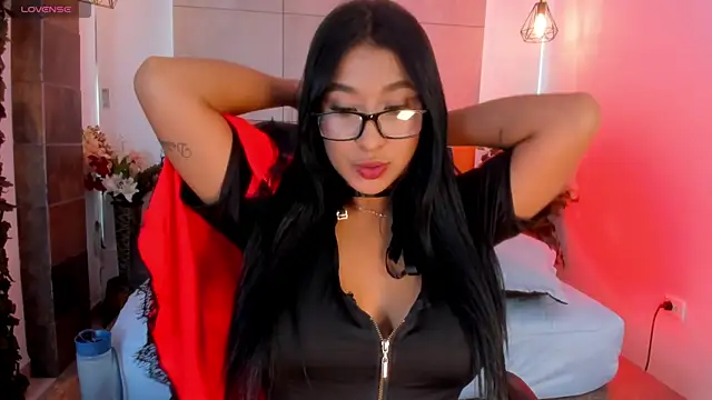 BellaHarllow online show from June 27, 2026, 6:14 pm
