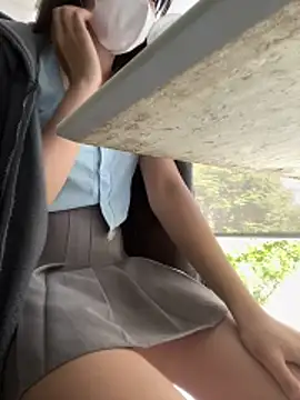 Snapshot of Lami_Mi chatting on March 25, 2026, 6:57 am Lami Mi online show from March 25, 2026, 6:57 am