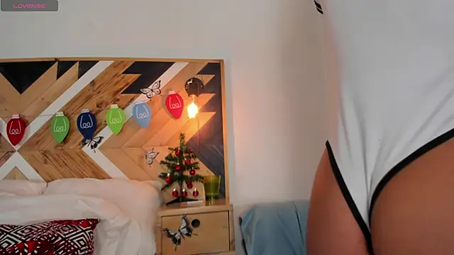 Snapshot of Kathaleiya_Ozz chatting on December 4, 2025, 7:57 pm Kathaleiya Ozz online show from December 4, 2025, 7:57 pm