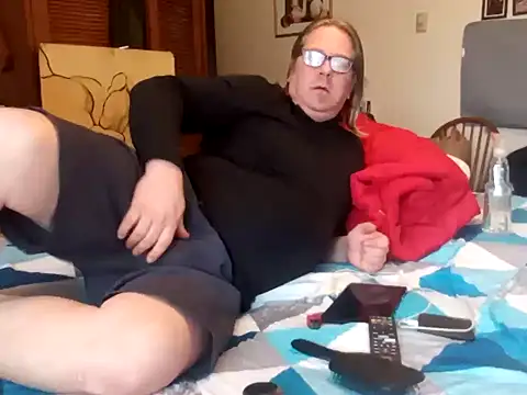 Snapshot of Mic_Oxinner chatting on February 9, 2025, 9:39 pm Mic Oxinner online show from February 9, 2025, 9:39 pm