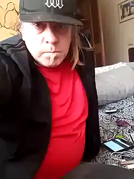 Snapshot of Mic_Oxinner chatting on February 4, 2025, 9:31 pm Mic Oxinner online show from February 4, 2025, 9:31 pm