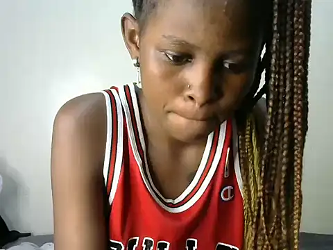 Kasweet Lee online show from October 8, 2025, 4:51 pm