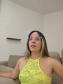 Snapshot of Dani_javi chatting on May 28, 2026, 7:20 pm Dani javi online show from May 28, 2026, 7:20 pm