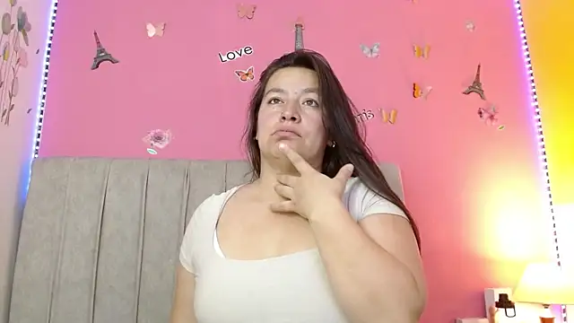 Snapshot of monickhot303av chatting on October 9, 2025, 3:18 am monickhot303av online show from October 9, 2025, 3:18 am