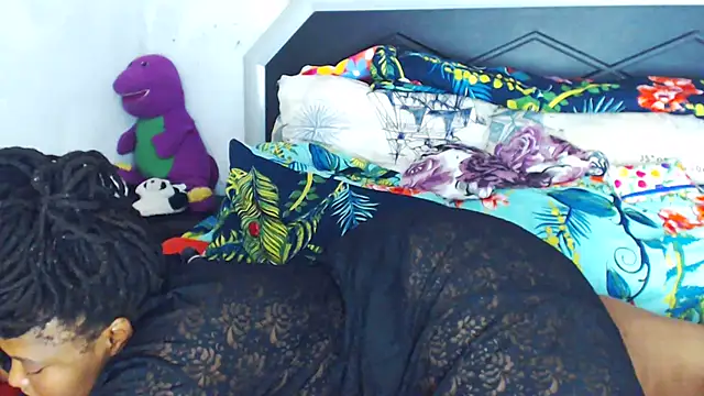 Snapshot of Bulkyyass chatting on February 13, 2026, 10:48 am Bulkyyass online show from February 13, 2026, 10:48 am